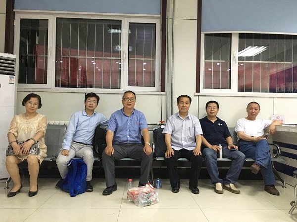 709案家属及律师被天津巿警方扣查,6名维权律师赶至挂甲寺派出所声援