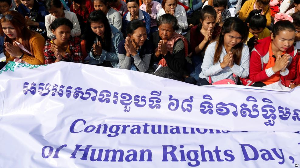 people-gather-at-freedom-park-during-a-human-rights-day-celebration-in-phnom-penh-cambodia-dec-10-2016