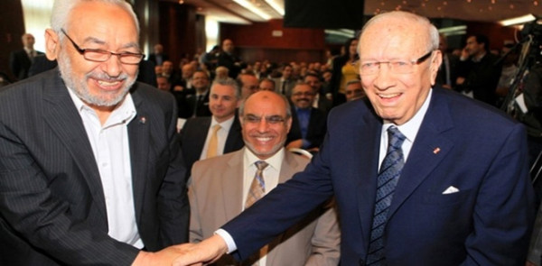 突尼斯现任总统（右）和在野党伊斯兰复兴党的领袖