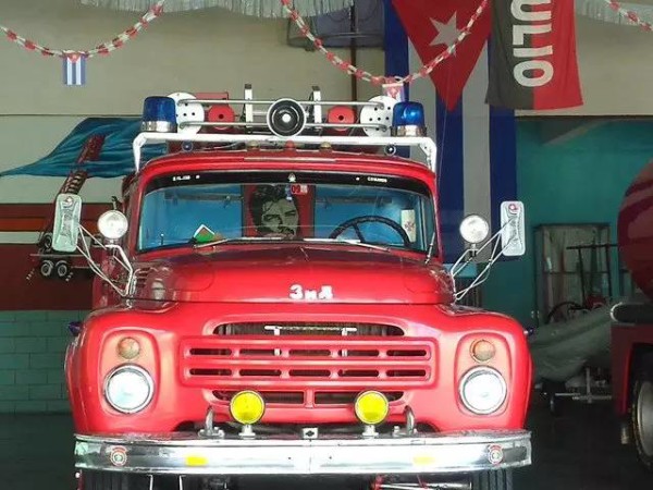 古巴消防车上的格瓦拉