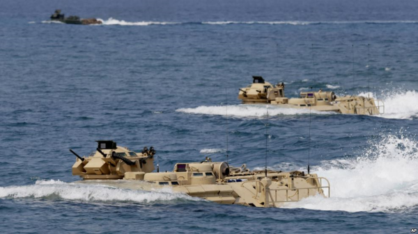 美国和菲律宾在斯卡伯勒浅滩（中国所说的黄岩岛）举行联合军事演习
