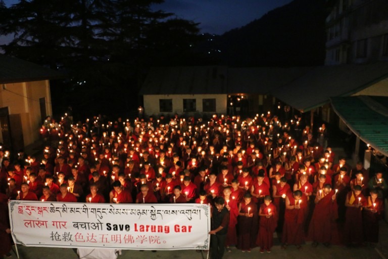 达兰萨拉烛光游行-西藏
