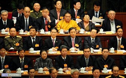 西藏喇嘛出席常被外界称为一个橡皮图章的政协会议