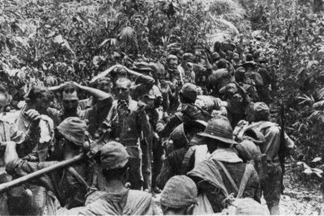 菲律宾巴丹半岛七万被围美菲联军投降，主要原因之一是疟疾爆发