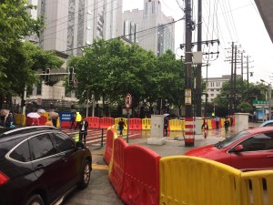 2017年5月8日湖南长沙中院外有交通管制
