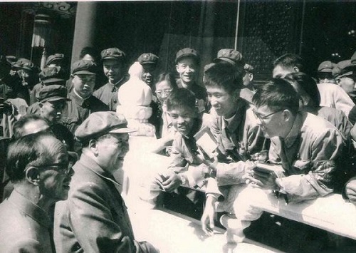 郭建:当代文革研究中的“造反派情结” – 独立中文笔会