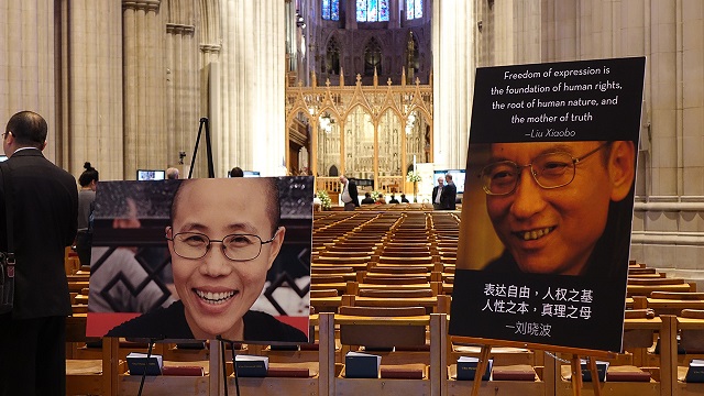 华盛顿国家大教堂在周四（19日）举行了刘晓波逝世百日祭追思会