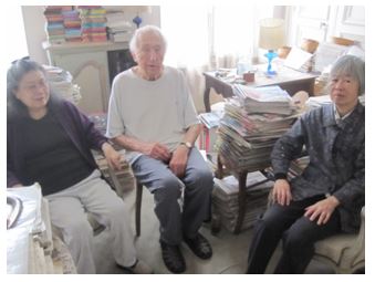 2014年严家祺和高皋（右）到巴黎看望两位九十高龄的程映湘（左）和高达乐（中），严家祺摄