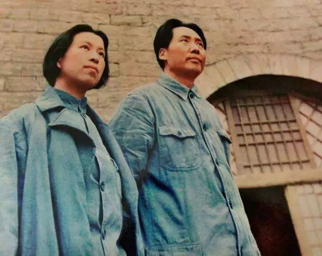 延安时期的江青与毛泽东