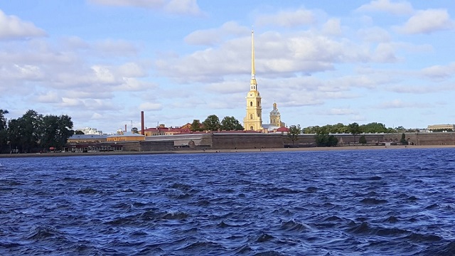 彼得保罗要塞的教堂尖顶，这是圣彼得堡之初