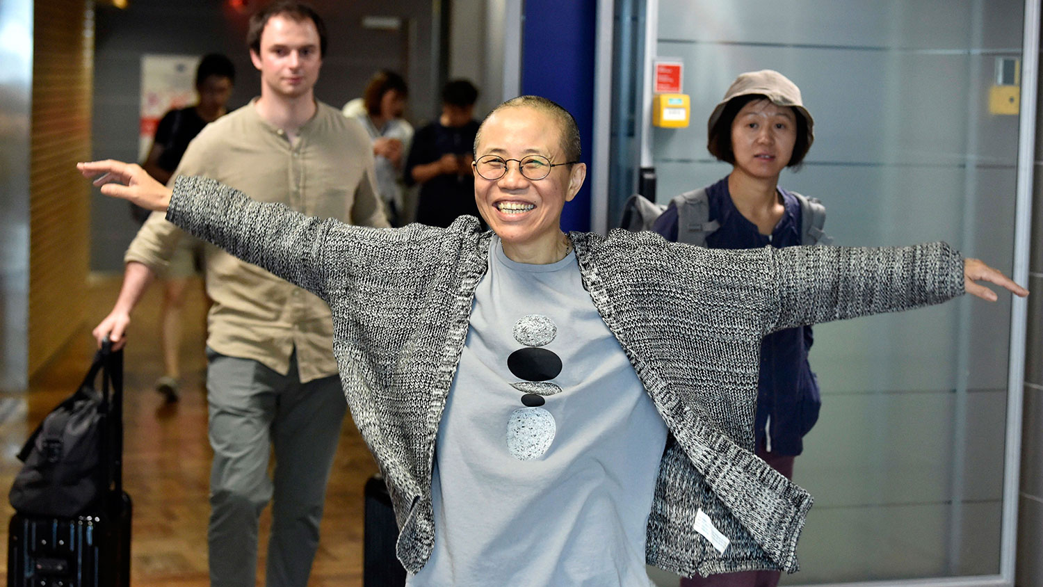刘霞晤廖天琪等朋友 德前总统将出席刘晓波追思会 – 独立中文笔会